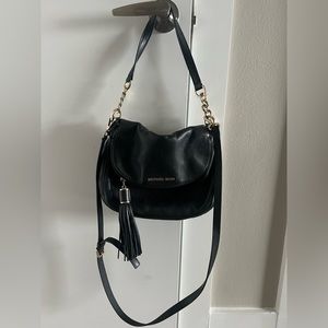 Black leather pebble Michael Kors convertible shoulder bag